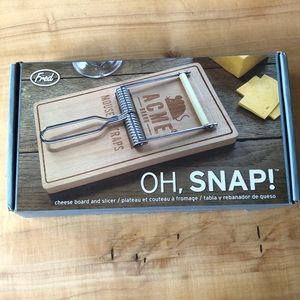 Oh, Snap! Cheese Board & Slicer